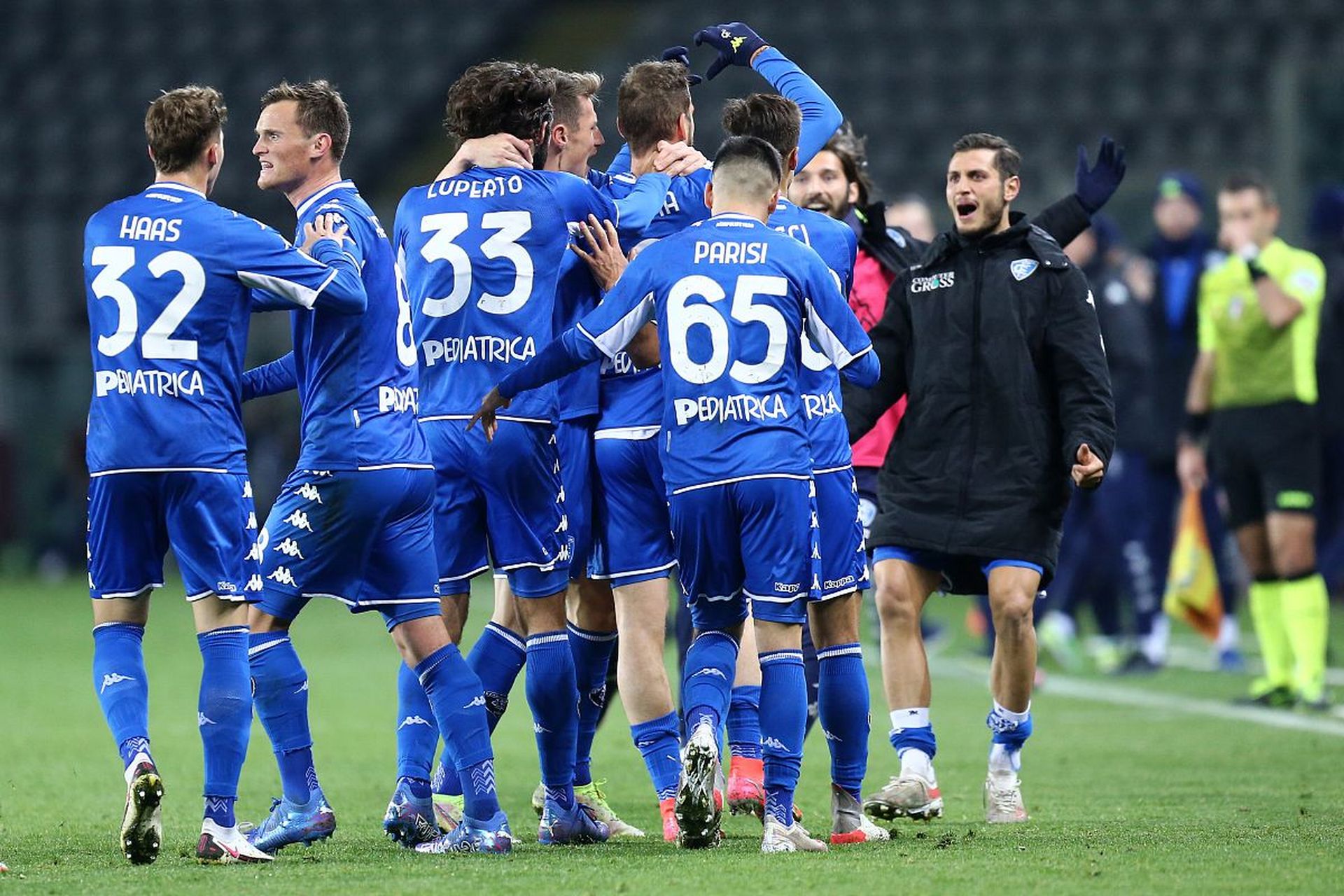 过集体的力 过集体的力